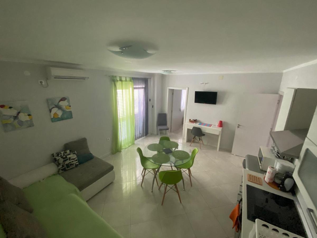 Apartments Jerine Tribunj  Ngoại thất bức ảnh