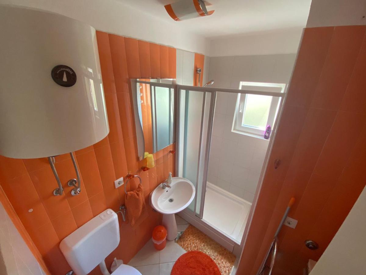 Apartments Jerine Tribunj  Ngoại thất bức ảnh