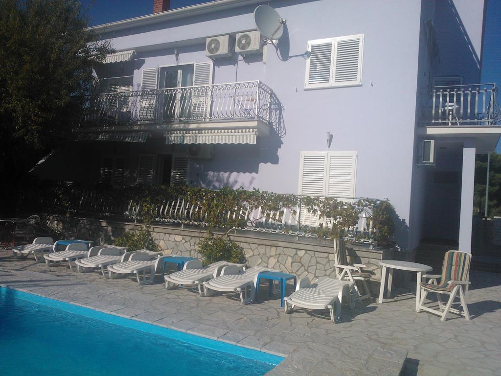Apartments Jerine Tribunj  Ngoại thất bức ảnh