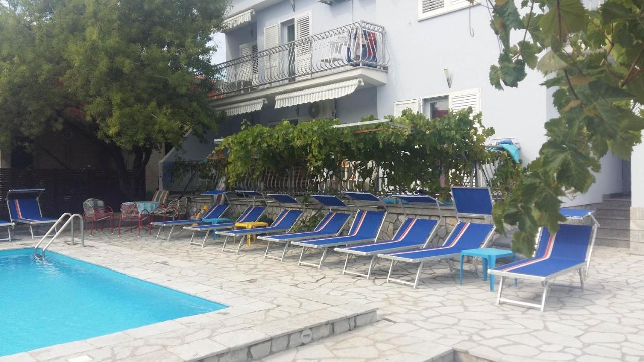 Apartments Jerine Tribunj  Ngoại thất bức ảnh